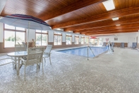 Swimming Pool Days Inn by Wyndham Imlay City