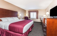 Bedroom 5 Days Inn by Wyndham Imlay City