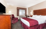 Bedroom 7 Days Inn by Wyndham Imlay City