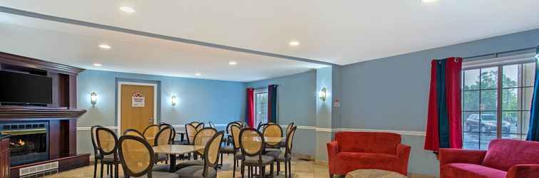 Lobi Hawthorn Suites by Wyndham Allentown-Fogelsville