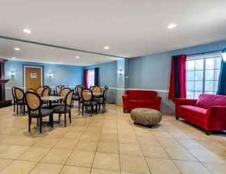 Lobby 2 Hawthorn Suites by Wyndham Allentown-Fogelsville