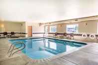 Swimming Pool Comfort Suites Yakima