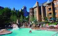 Swimming Pool 2 Hilton Grand Vacations Club Whistler