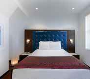 Kamar Tidur 3 Night Hotel Broadway