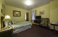 Bedroom 2 Historic Cary House Hotel