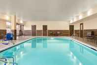 Swimming Pool Fairfield Inn by Marriott Roseville