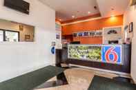 Lobby Motel 6 San Rafael, CA