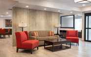 Lobby 2 Days Inn & Suites by Wyndham Denver International Airport