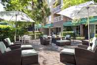 Common Space Courtyard by Marriott Orlando Downtown