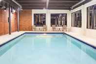 Swimming Pool Ramada by Wyndham Alpharetta/Atlanta North