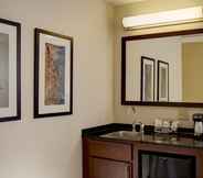 ห้องนอน 4 Hyatt Place Indianapolis Airport