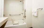 In-room Bathroom 2 Wingate by Wyndham Raleigh Durham Airport RTP