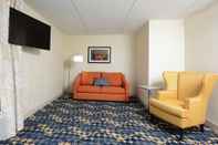 Common Space Hampton Inn Roxboro