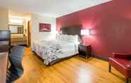 Kamar Tidur 5 Red Roof Inn Clarksville