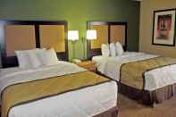 Bedroom Extended Stay America Suites Houston Galleria Uptown