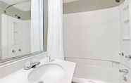 In-room Bathroom 5 Super 8 by Wyndham Kenmore/Buffalo/Niagara Falls Area