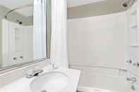 In-room Bathroom Super 8 by Wyndham Kenmore/Buffalo/Niagara Falls Area