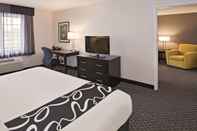 Bedroom La Quinta Inn & Suites by Wyndham Las Vegas Summerlin Tech