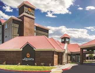 Exterior 2 La Quinta Inn & Suites by Wyndham Las Vegas Summerlin Tech