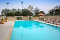 Swimming Pool Hyatt Place Austin/Arboretum - Domain Area