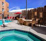 Swimming Pool 4 Inn at Santa Fe, SureStay Collection by Best Western