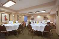 Functional Hall Inn at Santa Fe, SureStay Collection by Best Western