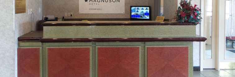 ล็อบบี้ Magnuson Hotel Cedar Hill