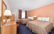 ห้องนอน 4 Americas Best Value Inn Austinburg