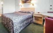 Kamar Tidur 4 Rodeway Inn Boardman - Hermiston