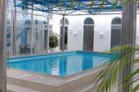 Swimming Pool Hotel Norden