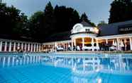 Swimming Pool 4 Hotel Bad Schachen