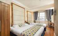 Kamar Tidur 7 Royal Eagle Hotel