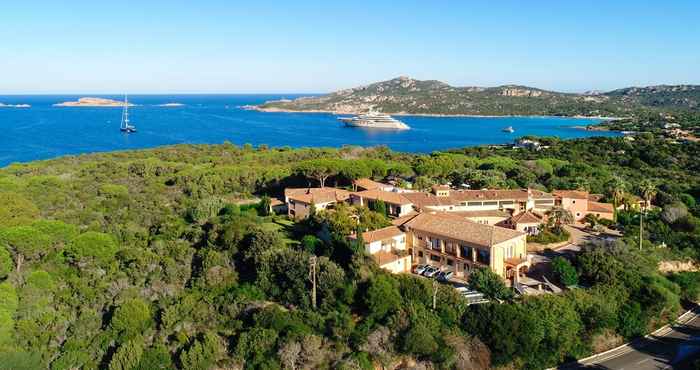 Nearby View and Attractions Hotel Le Ginestre