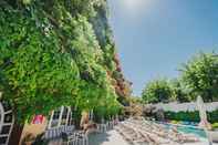 Swimming Pool Los Angeles & Spa Hotel