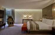 Bedroom 3 Le Meridien Dubai Hotel & Conference Centre