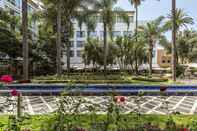 Swimming Pool Hotel La Tour Hassan Palace