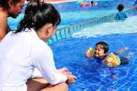 สระว่ายน้ำ Okuma Private Beach & Resort