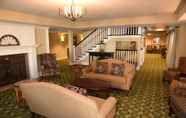 Lobi 5 Publick House Historic Inn and Country Motor Lodge