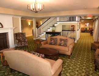 Lobi 2 Publick House Historic Inn and Country Motor Lodge