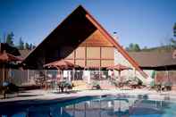 Swimming Pool Kohl's Ranch Lodge