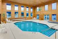 Swimming Pool Ramada by Wyndham Richland Center
