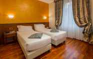 Bedroom 6 UNAHOTELS Galles Milano