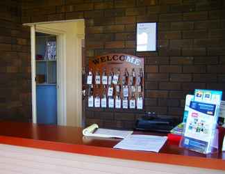 Lobby 2 Kingston Lobster Motel