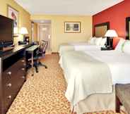 Bedroom 6 Delta Hotels by Marriott Allentown Lehigh Valley