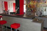 Bar, Kafe, dan Lounge Brenner Hotel