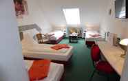 Bedroom 4 Brenner Hotel