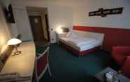 Bedroom 3 Brenner Hotel