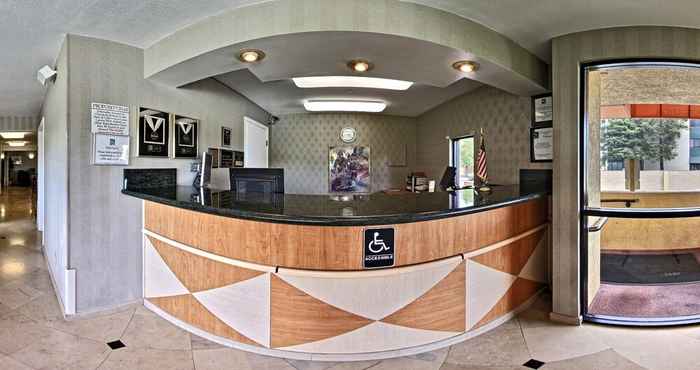 Lobi Quality Inn Oakland Airport