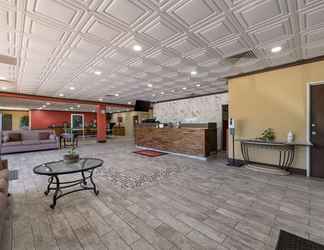 Lobby 2 Econo Lodge