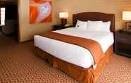 Bedroom 4 DoubleTree Suites by Hilton Tucson - Williams Center